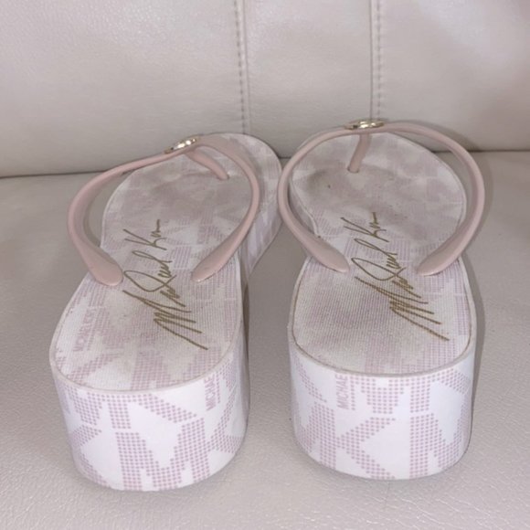 Michael Kors platform sandals - Picture 3 of 3